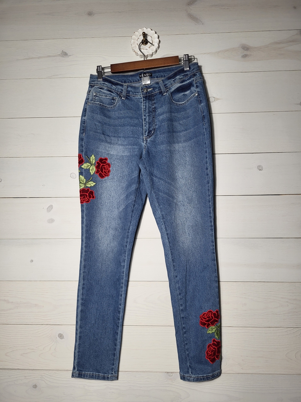 VENUS Jeans Rose Appliques Distressed Cotton Denim Floral BOHO.